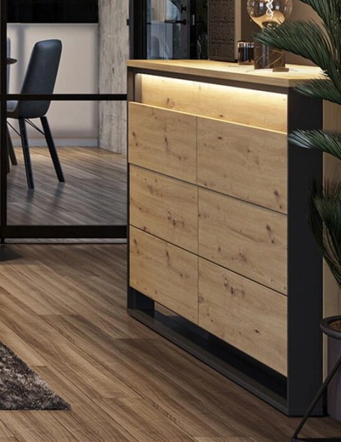 Komoda Quant QS-04 133 cm z 6 szufladami i LED - dąb artisan / czarny