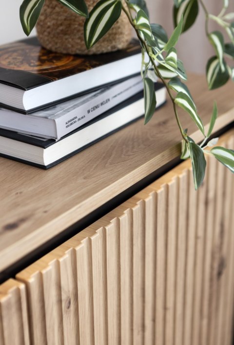 Komoda TREND TR-02 98 cm z LED - dąb artisan/czarny