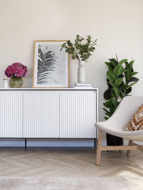 Komoda szeroka TREND TR-04 193 cm z LED - biały/czarny